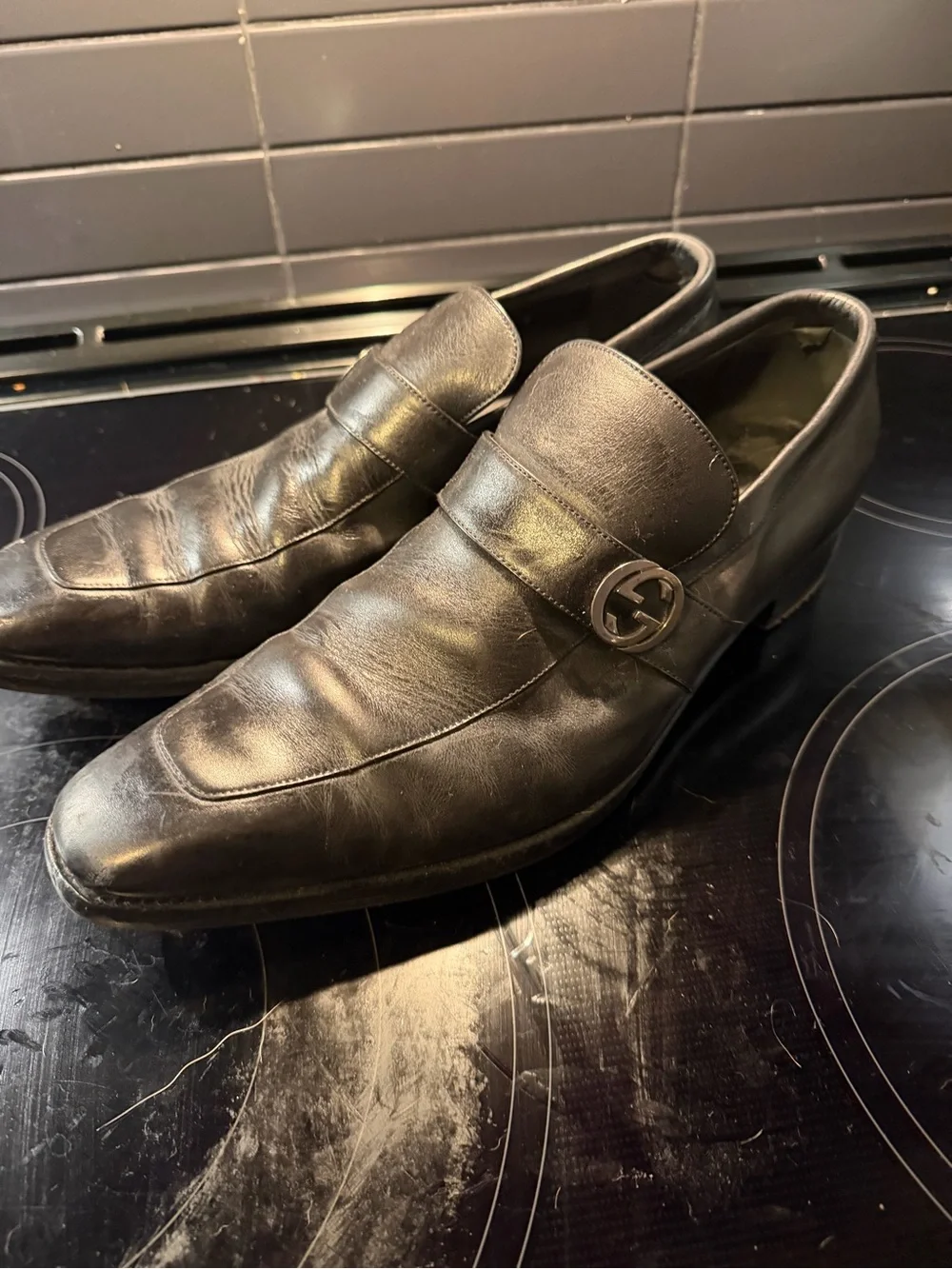 Gucci Interlocking G Leather Horsebit-Style Loafers – Black
